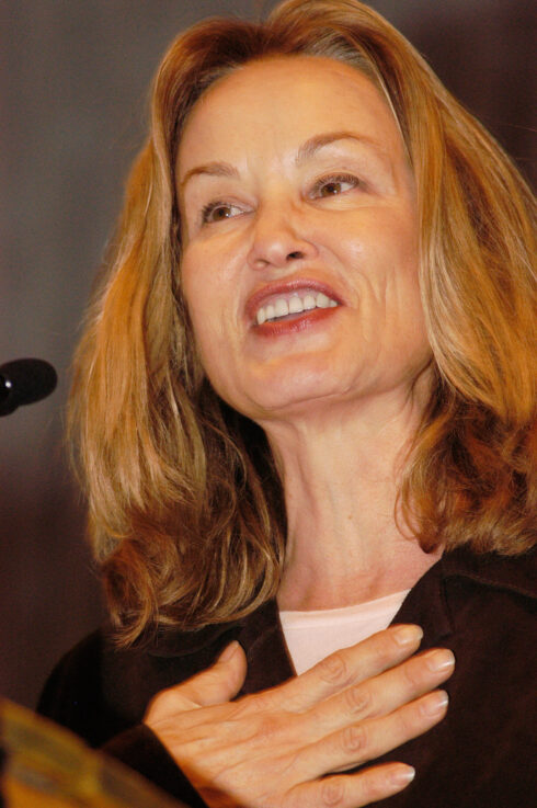 PA: Julia Stiles and Vanessa Carlton Rally With MoveOn PAC in Philadelphia